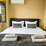 Quiet 2bd Near Sea Garden & By Apartmax شقة *