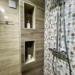 شقة Quiet 2bd Near Sea Garden & By Apartmax *