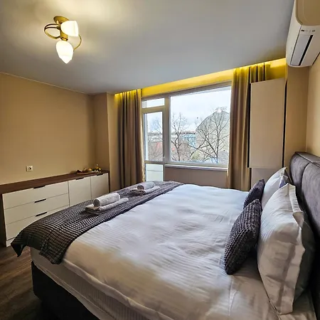 Quiet 2bd Near Sea Garden & By Apartmax Apartmán Varna