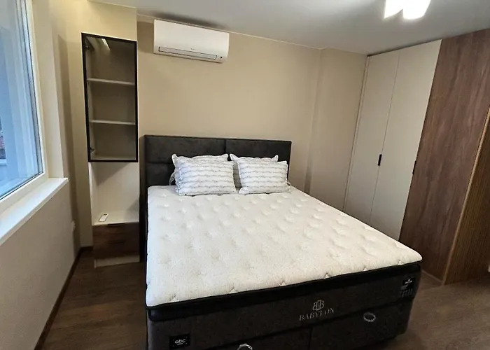 Quiet 2bd Near Sea Garden & By Apartmax Апартамент Варна